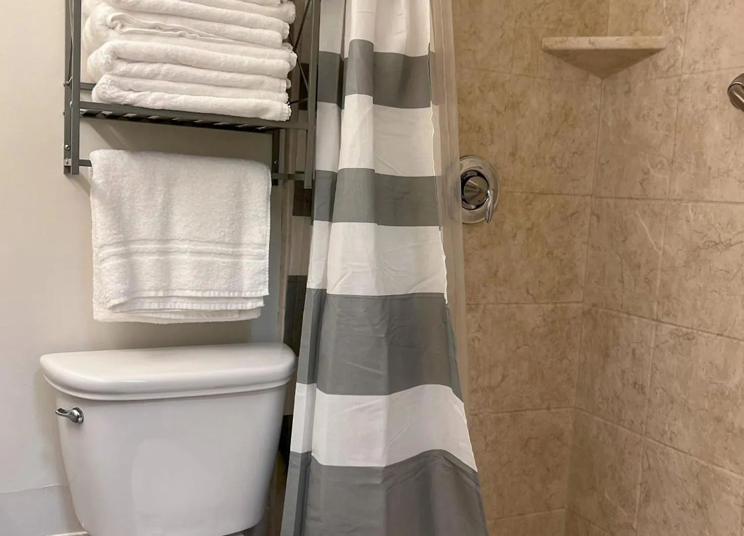 Beachfront Studio - Perfect Location - Free Beach Chairs Panama City Beach 0*,  United States